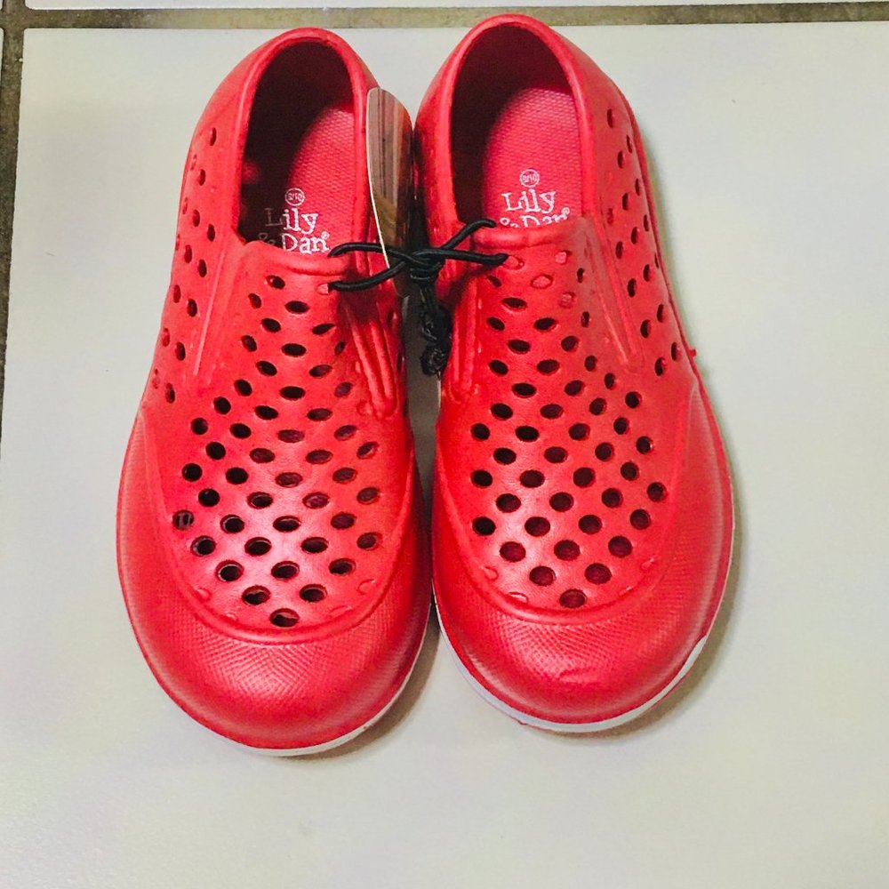 Lily & Dan Children's Sneaker Style Water Shoes